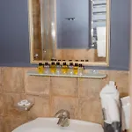 Monysto Hotel
