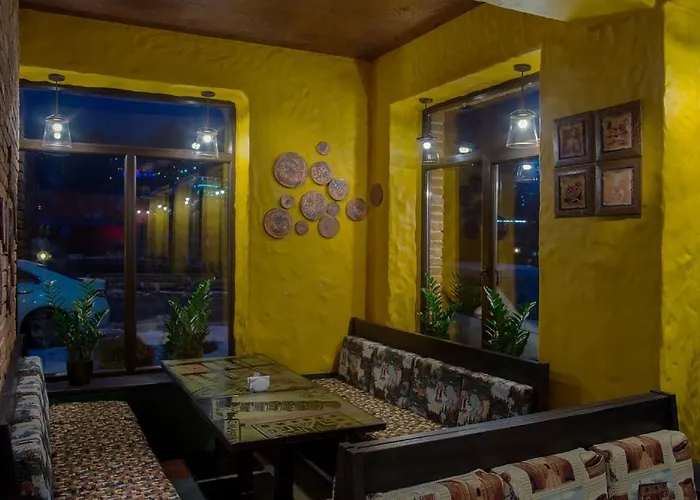 Monysto Hotel